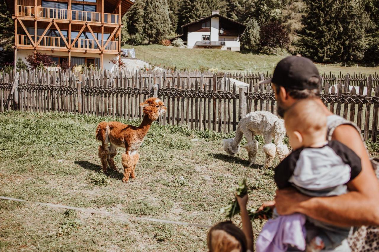 Familienhotel Huber ヴァレス エクステリア 写真