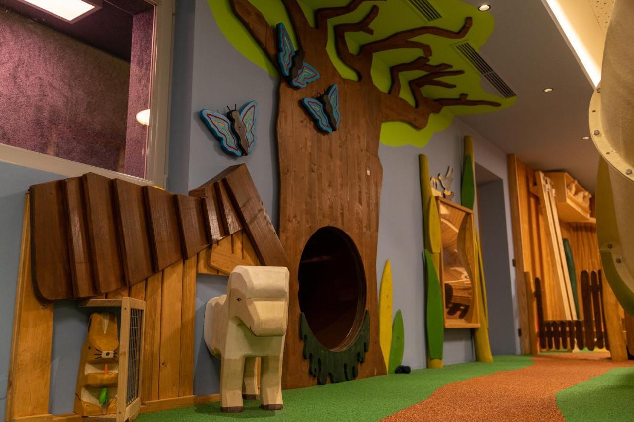 Familienhotel Huber ヴァレス エクステリア 写真