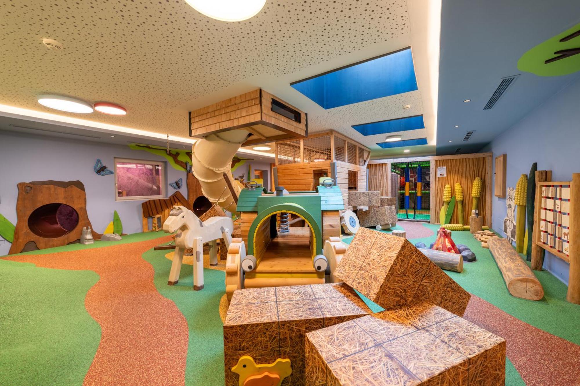 Familienhotel Huber ヴァレス エクステリア 写真
