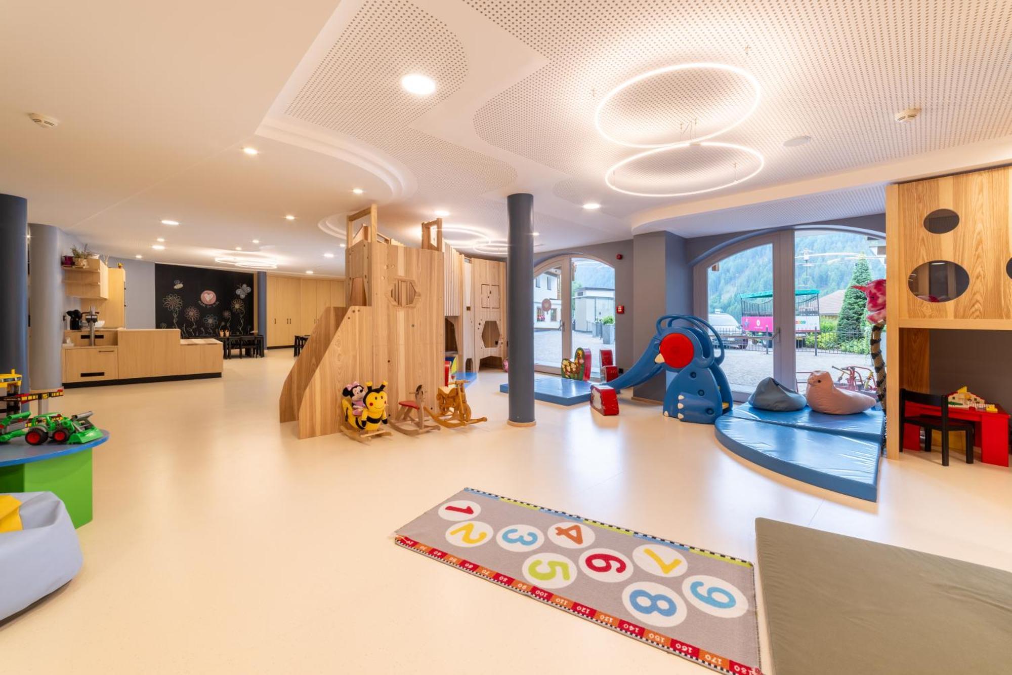 Familienhotel Huber ヴァレス エクステリア 写真